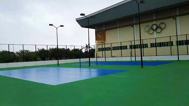 硅PU排球場