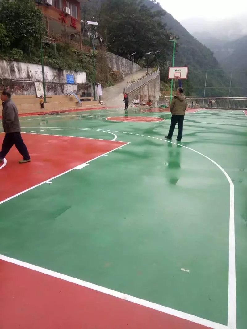 廣西上林縣大豐鎮(zhèn)東春村下水源球場(chǎng)完成！